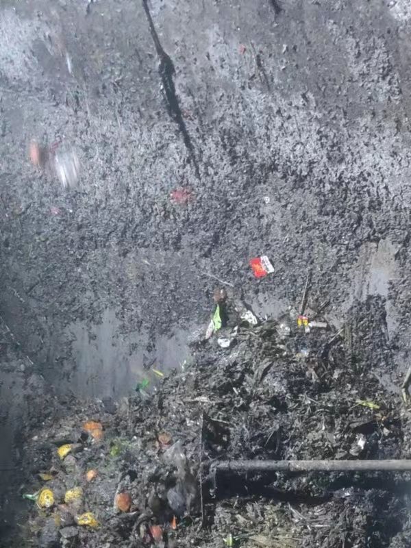 和庆镇污水池清理