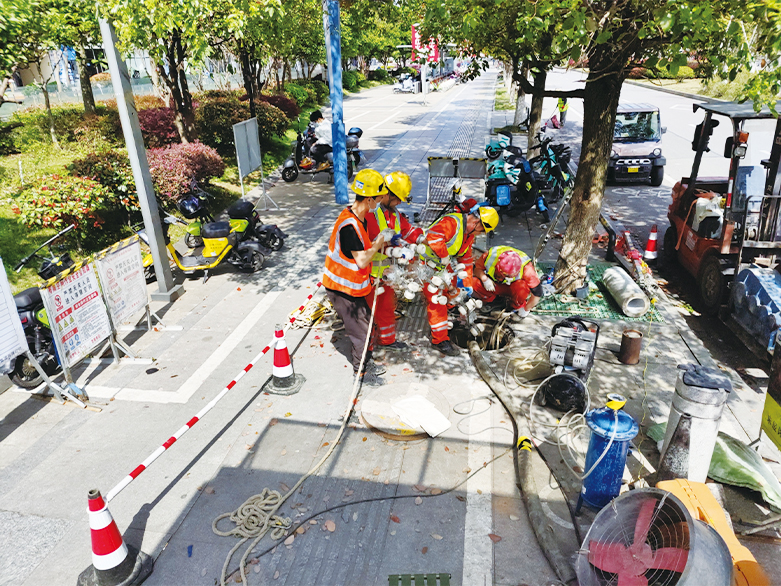  和庆镇UV-CIPP紫外光固化修复